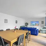 Grande De 400m2 21 Personnes En Centre De