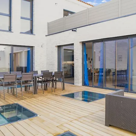 Grande De 400m2 21 Personnes En Centre De Tatil Evi Toulouse