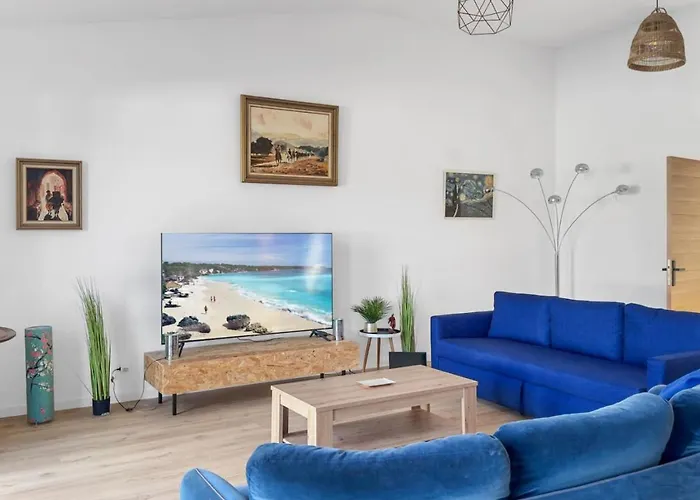 Casa de Férias Grande De 400m2 21 Personnes En Centre De Toulouse