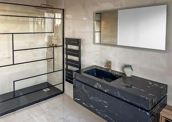 Grande De 400m2 21 Personnes En Centre De * Toulouse