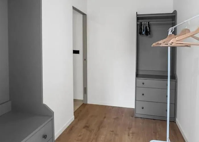 Grande De 400m2 21 Personnes En Centre De *