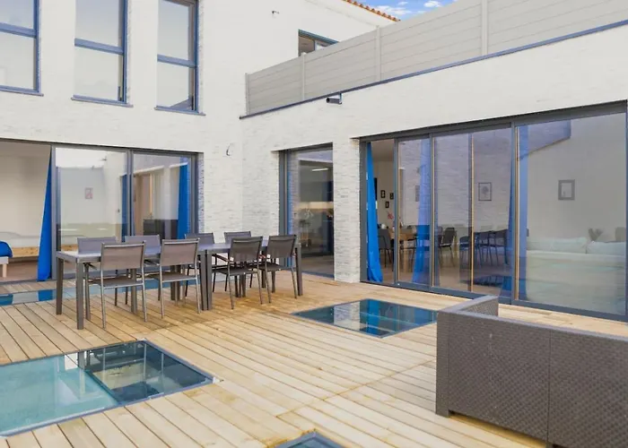 Grande De 400m2 21 Personnes En Centre De Hébergement de vacances Toulouse