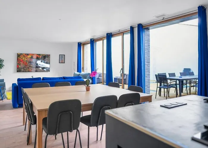 Grande De 400m2 21 Personnes En Centre De Hébergement de vacances *